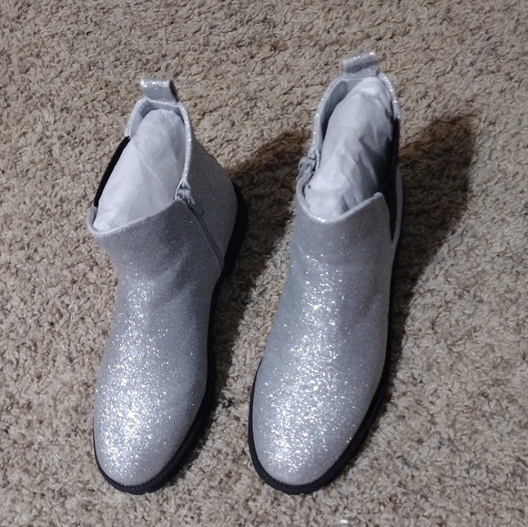 🆕️Mia Girl Youth Casual/ fashion Boots - Picture 3 of 8